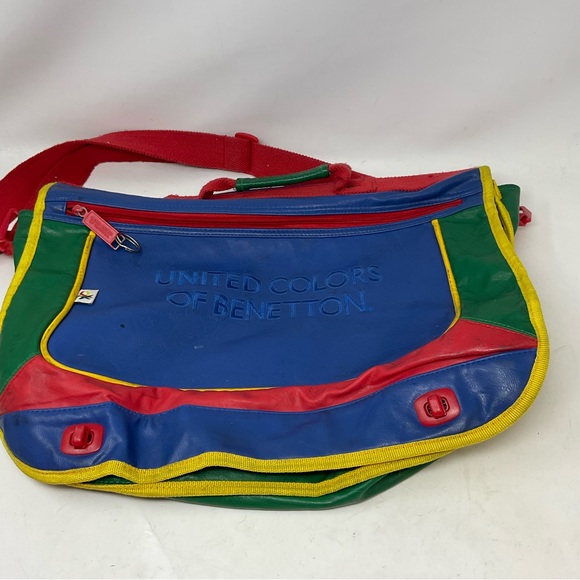 United Colors Of Benetton Other - Vintage United Colors of Benetton Colour block messenger bag